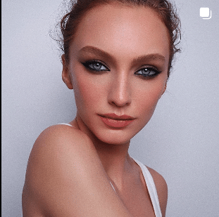 90s Grunge - Hybrid Makeup - glass skin - 2023 fall makeup trends